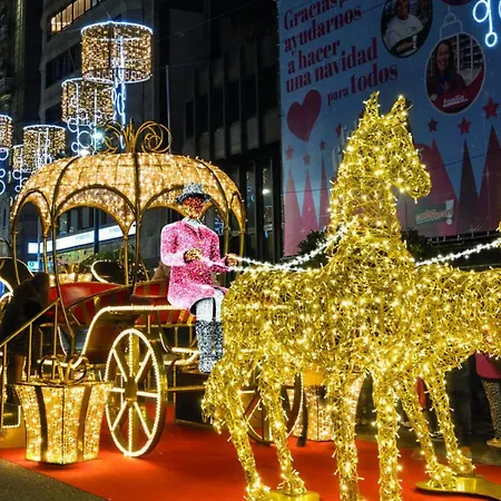 Iluminado Festivo Cerca Del Centro Lägenhet Vigo